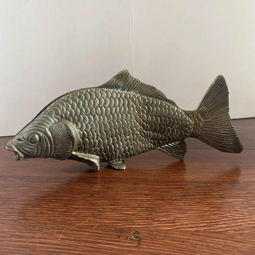 Vintage‎ Silver Pewter? Fish Letter Card Holder Desk Accessory 9